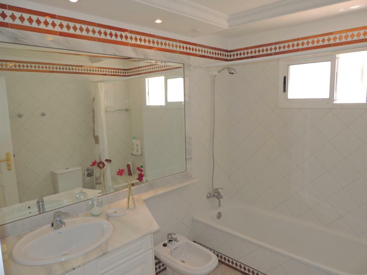 Romantic Retreat With Marine View Acantilado de los Gigantes Bilik gambar
